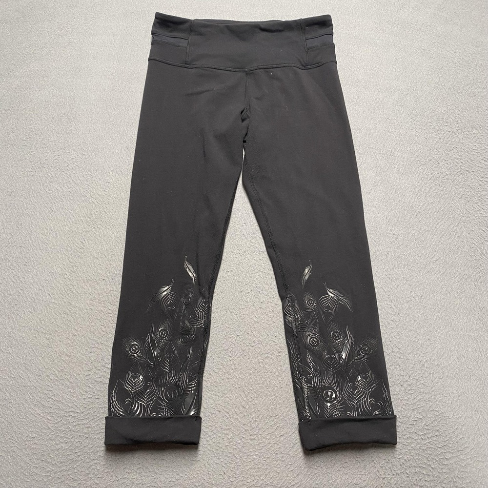 Lululemon Leggings Womens 4 Black Crop Capri Peacock Feather‎ Foil Yoga Pants